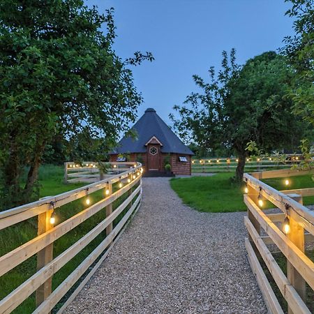 Apple Blossom Glamping Κίλκενι Εξωτερικό φωτογραφία