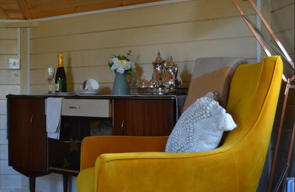 Apple Blossom Glamping Κίλκενι Εξωτερικό φωτογραφία